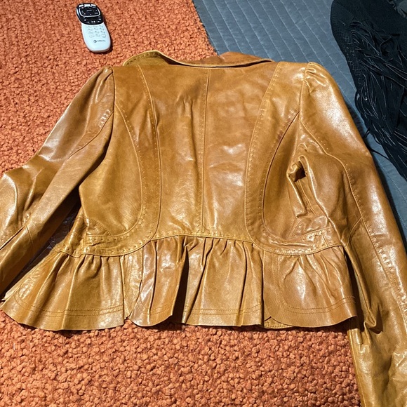Leather jacket - Picture 3 of 4